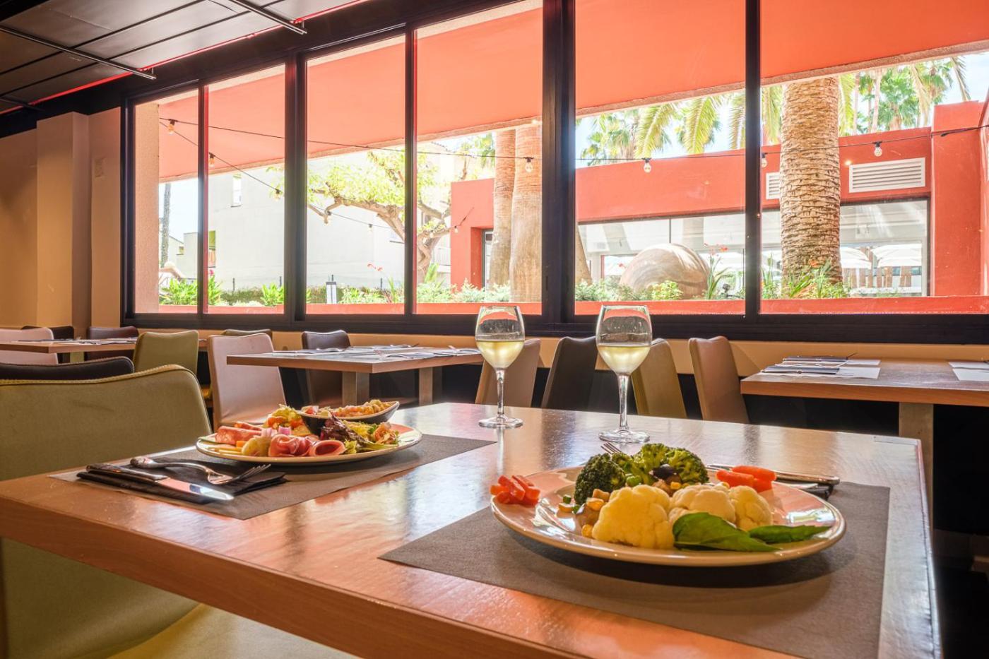 Estival Park Almaris Hotel Ла Пинеда Екстериор снимка
